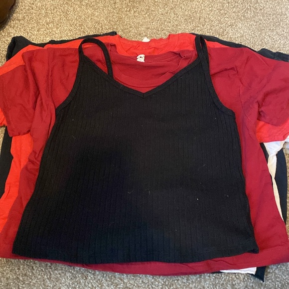 Crop top bundle. Size medium - Picture 11 of 11